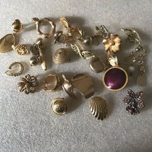 Elegant single clip on earring Gold  All brand name